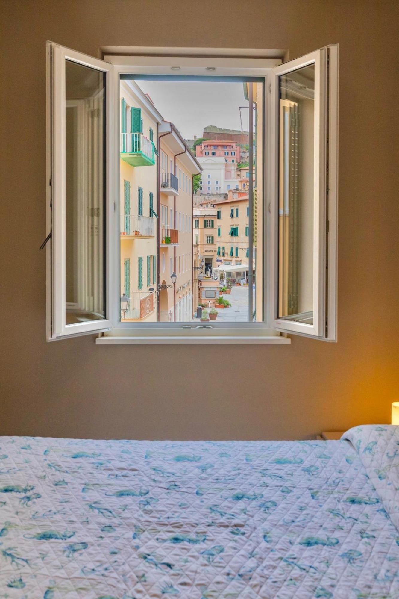 Residenza Cavour Portoferraio City Center ภายนอก รูปภาพ
